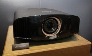 SONY VPL-VW320ES 4K PROJEKSİYON CİHAZI